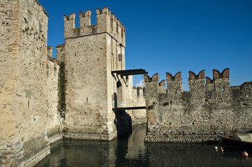 Fortress Lake