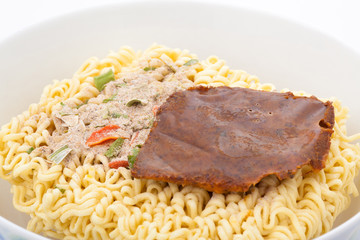 the preparation of rapid noodles by the boiling water