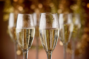 flutes with champagne
