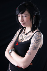 Tätowiertes Gothic Mädchen