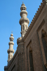 Fototapeta na wymiar Minarets de la Mosquée du Sultan Hassan