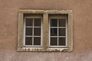 Fototapeta na wymiar old double window