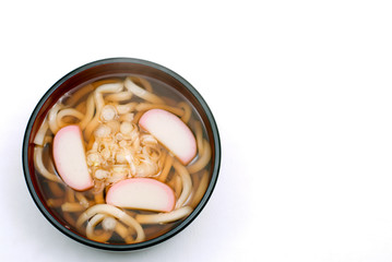 素うどん・かまぼこ乗せ