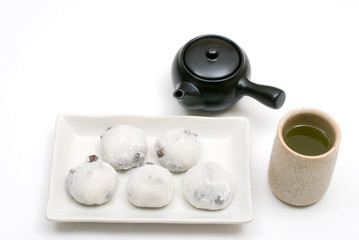 豆大福とお茶・角皿乗せ