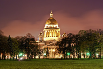 Naklejka premium Saint Isaac's Cathedral in St. Petersburg