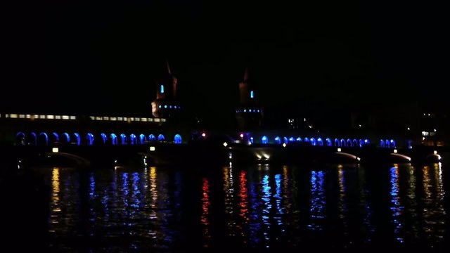 Berlin Oberbaumbr&uuml;cke by Night - Festival of Lights 2010