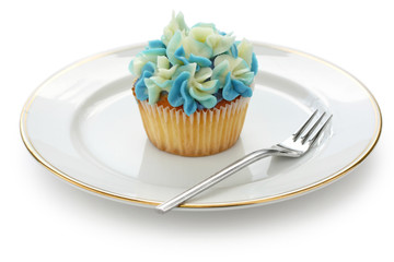 blue hydrangea cupcake