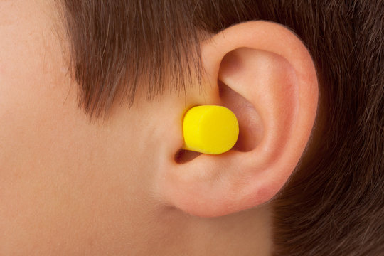 Ohr mit Gehörschutz Proppen - Ohrstöpsel