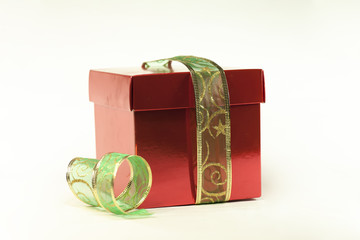 gift and ribbon green