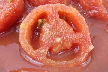 Close view of sliced stewed tomatoes