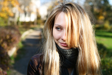 Obraz premium Young Model With Dark Hairs. Fall. Autumn