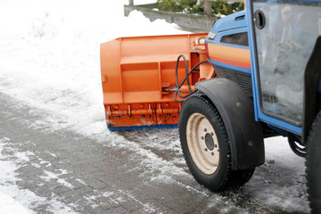 winterdienst-schneepflug