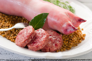 slice pig trotter-zampone di maiale © Marco Mayer