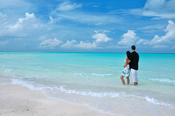 Malediven - Paar am Strand