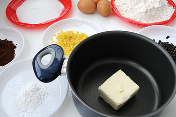 ingredienti per il ciambellone