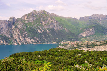 Fototapeta na wymiar Gardasee Nago-Torbole - Lake Garda Nago-Torbole 01
