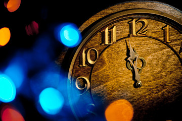 five minutes to New Year