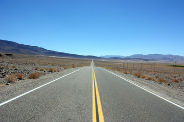 Fototapeta na wymiar Death Valley Route
