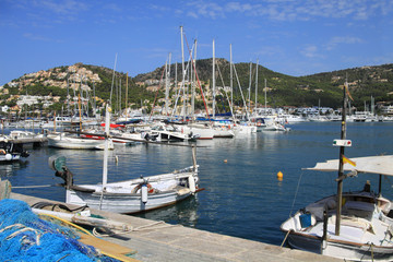 Fototapeta na wymiar Der Hafen von Port de Andratx