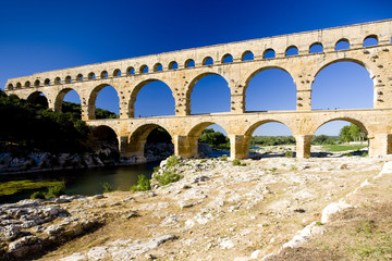 Fototapeta premium Roman aqueduct, Pont du Gard, Languedoc-Roussillon, France