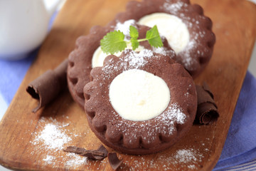 Chocolate sandwich cookies