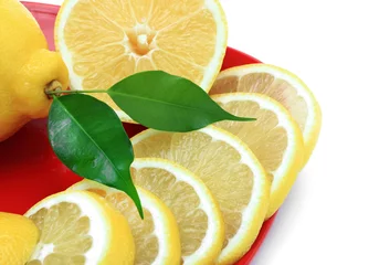 Crédence de cuisine en verre imprimé Tranches de fruits Gros plan de citron frais.