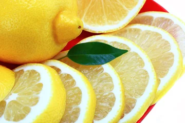 Photo sur Aluminium Tranches de fruits Gros plan de citron frais.