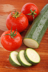 zucchina e pomodori uno