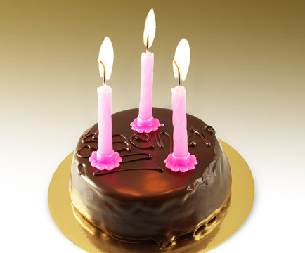 torta al cioccolato con candeline