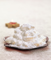 greek christmas dessert(kourabiedes)
