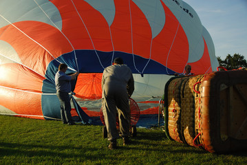 Start eines Heißluftballons