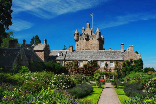 Old scottish castle, nice garden