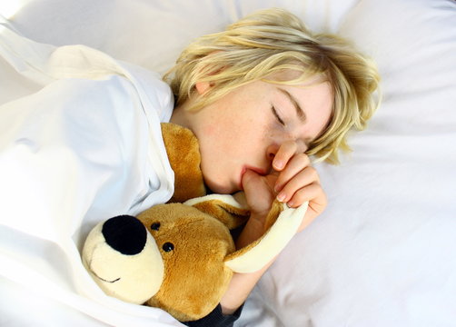 dormir,sucer son pouce