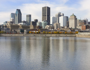 Fototapeta na wymiar Montreal skyline, Saint Lawrence River, Canada