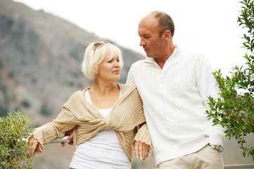 Obraz premium Middle-aged couple outdoors