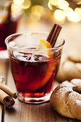 mulled wine christmas drink