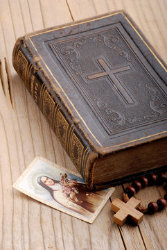 libro cattolico cinque