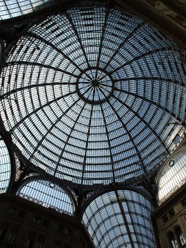 CUPULA DE LAS GALERIA UMBERTO I