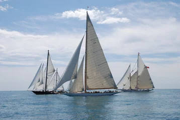 Crédence de cuisine en verre imprimé Naviguer Classic Yacht sailing in Regatta
