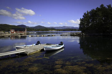 Beautifull Norway, bay  with boats and pier