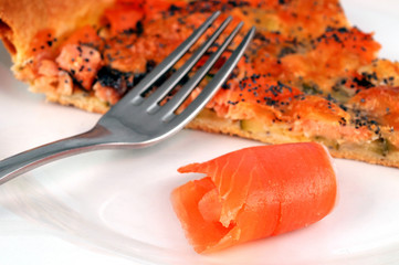 Roulé de saumon et tarte salée