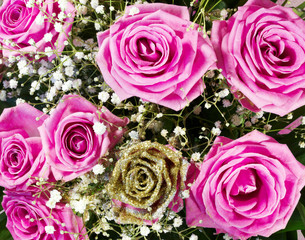 vibrant pink roses flower bouquet, closeup
