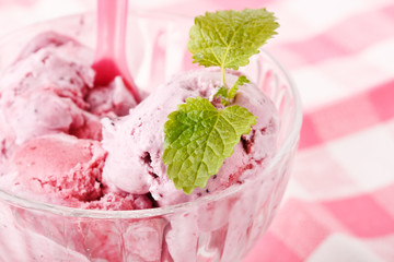 berry ice cream