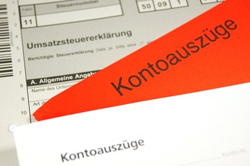Obraz premium Steuererklärung & Konto