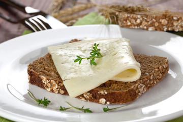 Brot mit Käse