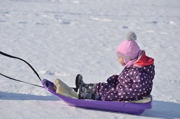 bébé et luge