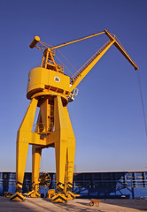 30 tons crane
