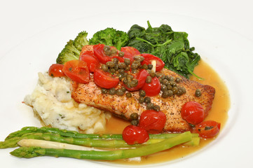 Grilled salmon with spinach salad and mash potato