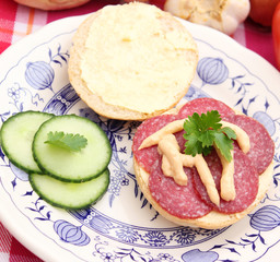 Wurstbrötchen