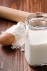 ingredients to make a cake